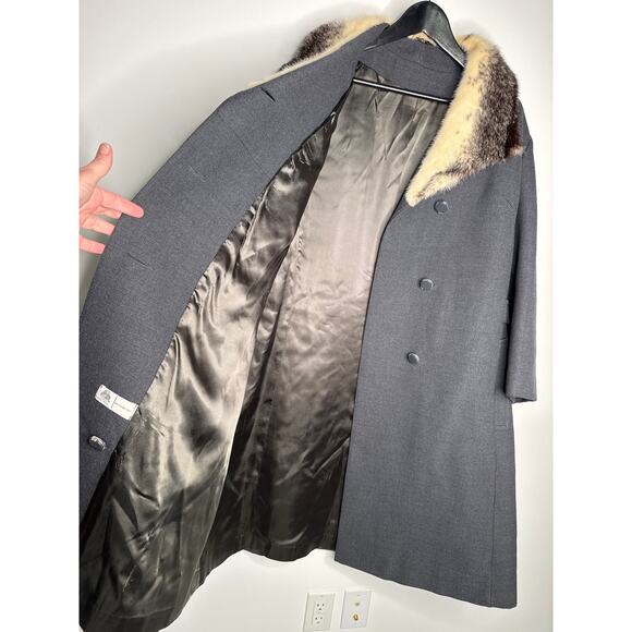 Vintage 1960s Wool Coat with Real Fur Collar Gray Double Breasted XXL - Picture 13 of 16